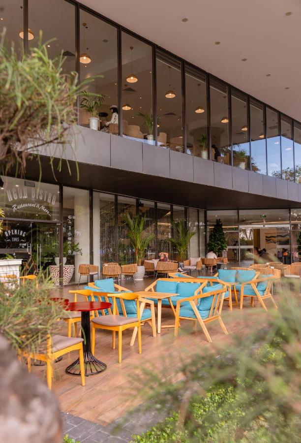 Combo 2 đêm dịch vụ khách sạn Starcity Hotel & Condotel Beachfront Nha Trang