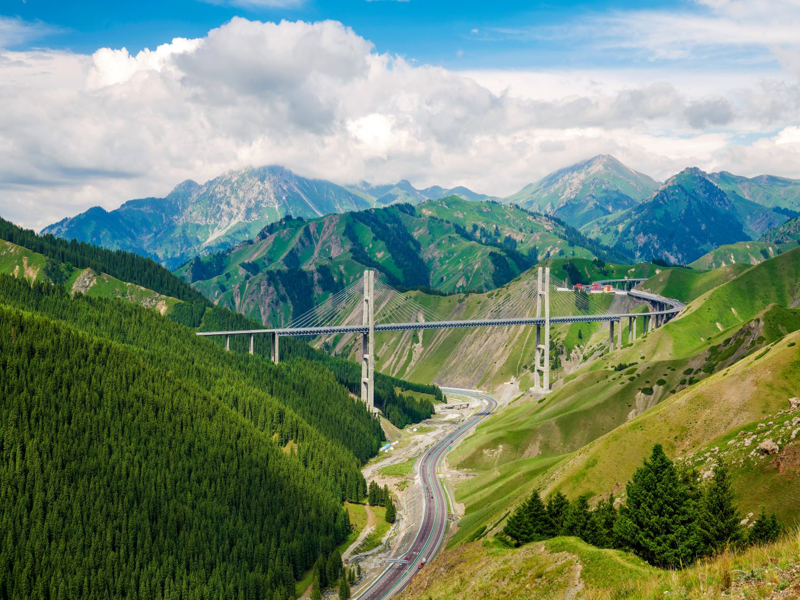 Caravan Tân Cương: Chinh phục các cung đường từ sa mạc đến núi non trùng điệp, khám phá vẻ đẹp hoang sơ hùng vĩ của thiên nhiên