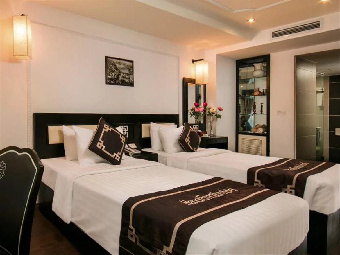 Hà Nội 4N3Đ: Combo Vé máy bay khứ hồi + 1 đêm tại Khách sạn Emotion Hà Nội 3 sao (Đã bao gồm ăn sáng)